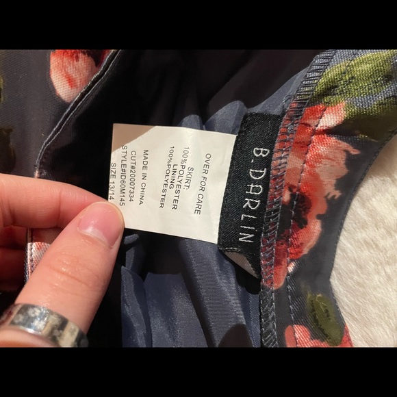 SUPER CUTE FORMAL SKIRT! - Picture 4 of 4